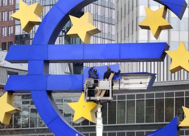 Eπιβραδύνση 0,2% στην ανάπτυξη της Ευρωζώνης το α’ τρίμηνο